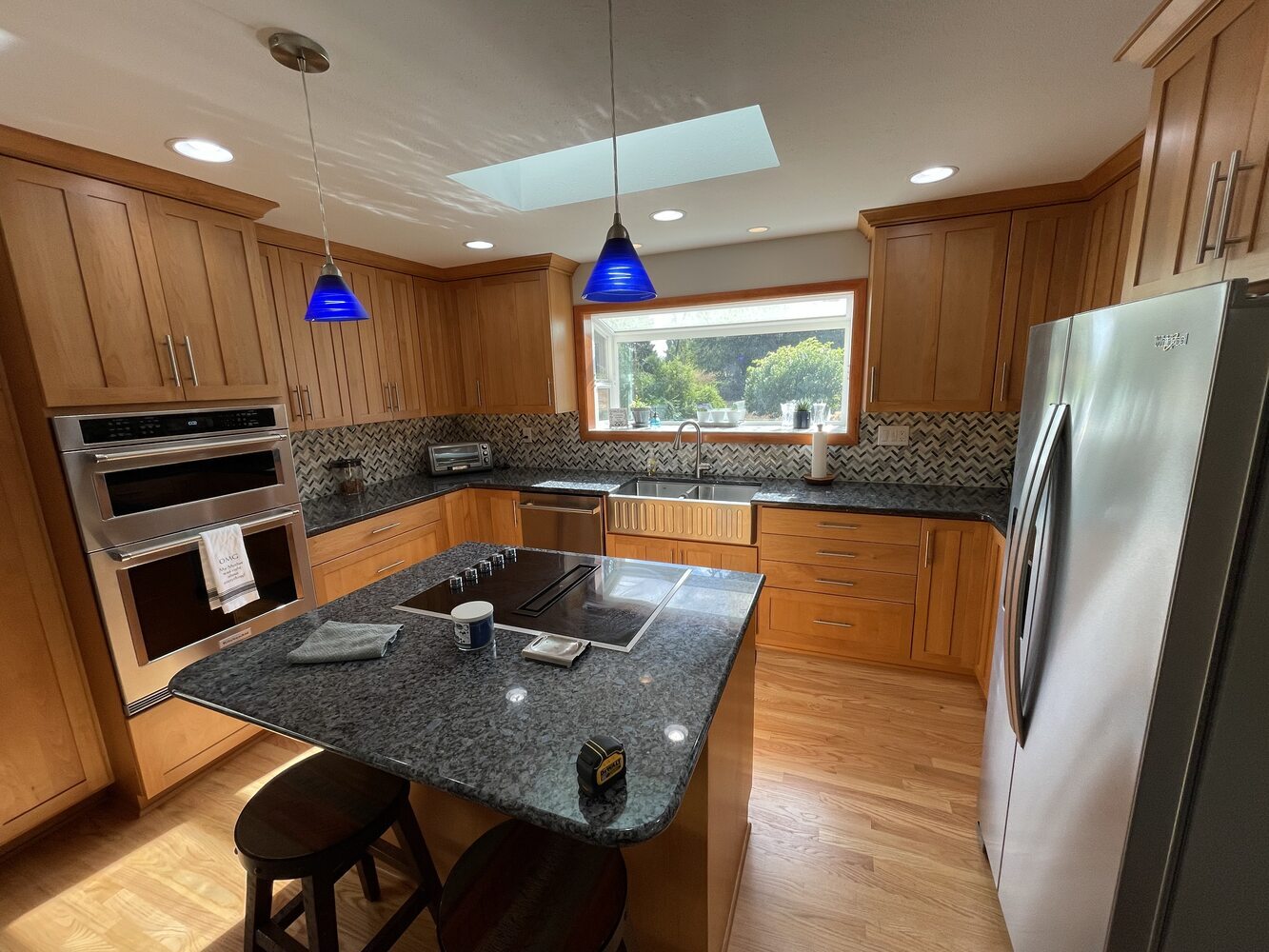 Kitchen, Bath, and Patio in Keizer